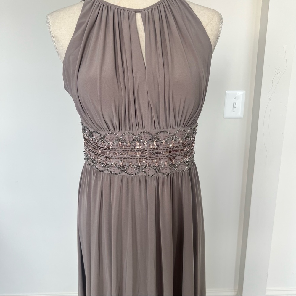 Sleeveless Pleated Mauve Halter Evening Dress - Picture 3 of 4